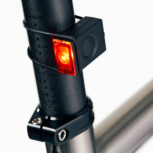 ライト BM-413 Block-light-rear ブロックライト(リア) Block Light Rear - Black