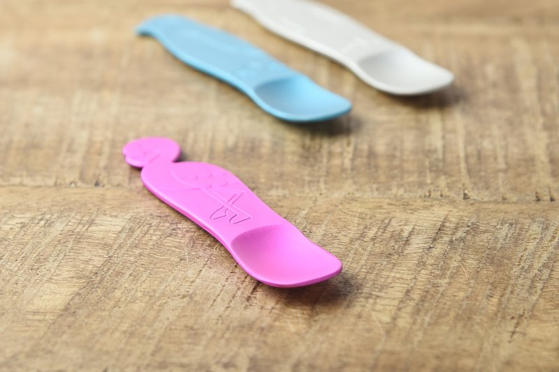 Takakuwa Aluminum Ice Cream Spoon – Tsubame-Sanjo Animal Series (Polar Bear / Penguin / Flamingo)