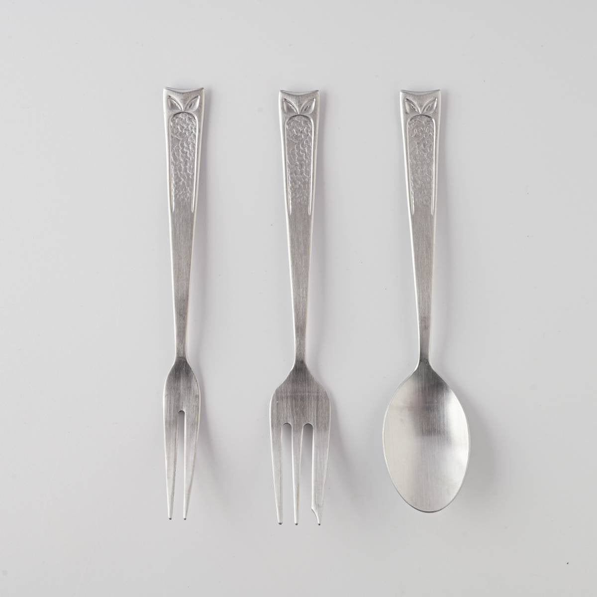 Tsubame Sanjo Silver Cutlery × Mino Ware Ground Plate Set
