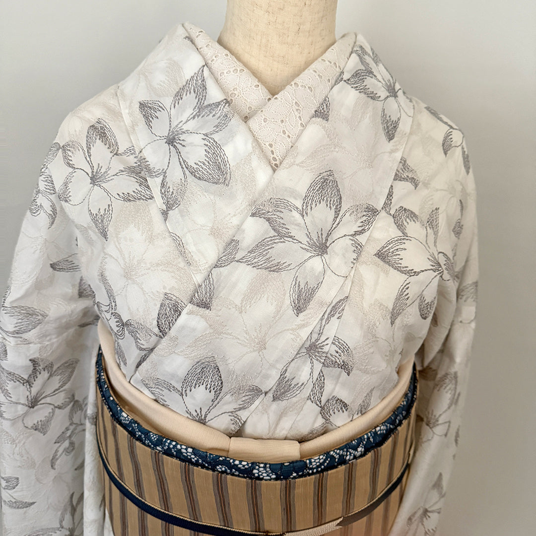 着物 単衣 2つの花刺繍 オフ コットン きもの コットンレース 木綿 ナチュラル